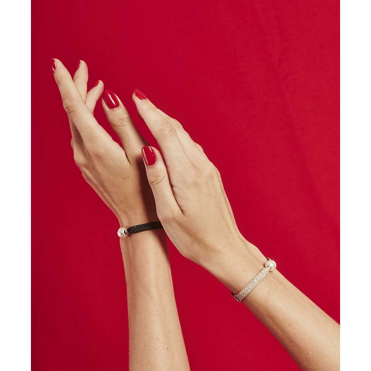 V3HC94F9E95AA2BB05B0E9F39D0073B4B0AR6188156P2