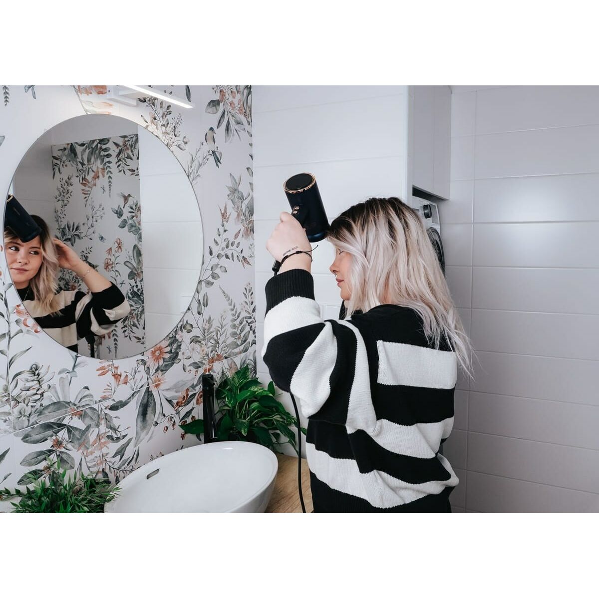 V6H71B1E02AAA5262C2572E9F0DFD55E39CR6572552P9